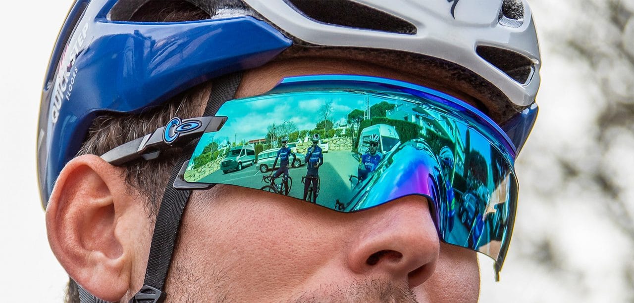 Oakley Kato realidade aumentada