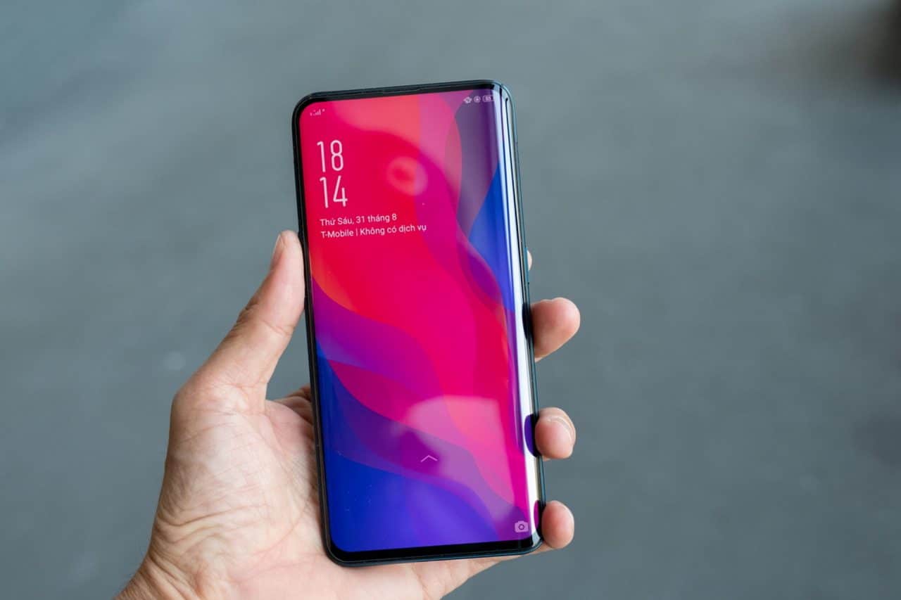 Imagem mostra smartphone genérico da Oppo, que confirmou chegada da família Reno 6 para 27 de maio