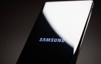 Galaxy A82 5G aparece em lista de atualizações antes do lançamento