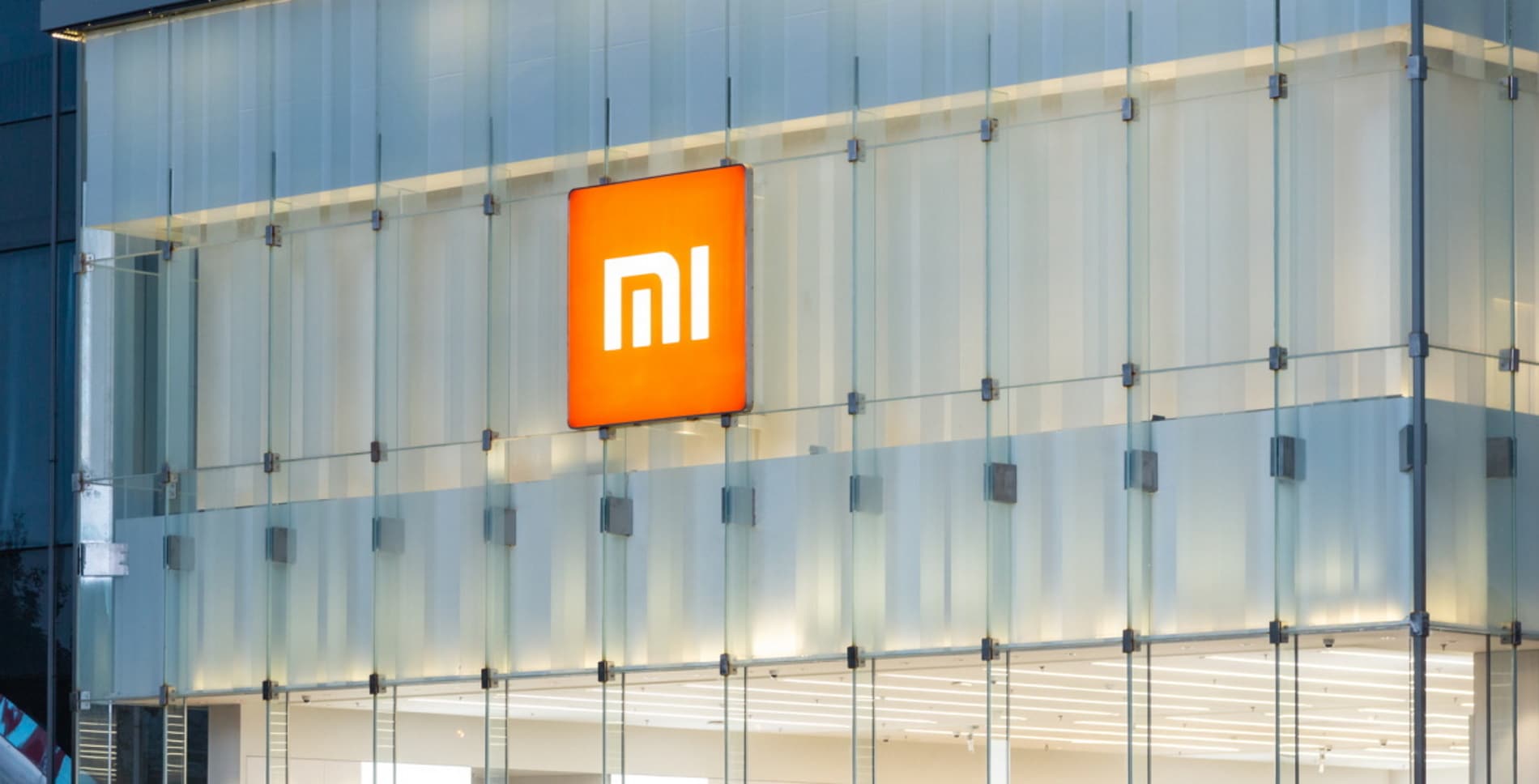 Imagem mostra prédio com logo da Xiaomi, agora fora da lista negra dos EUA