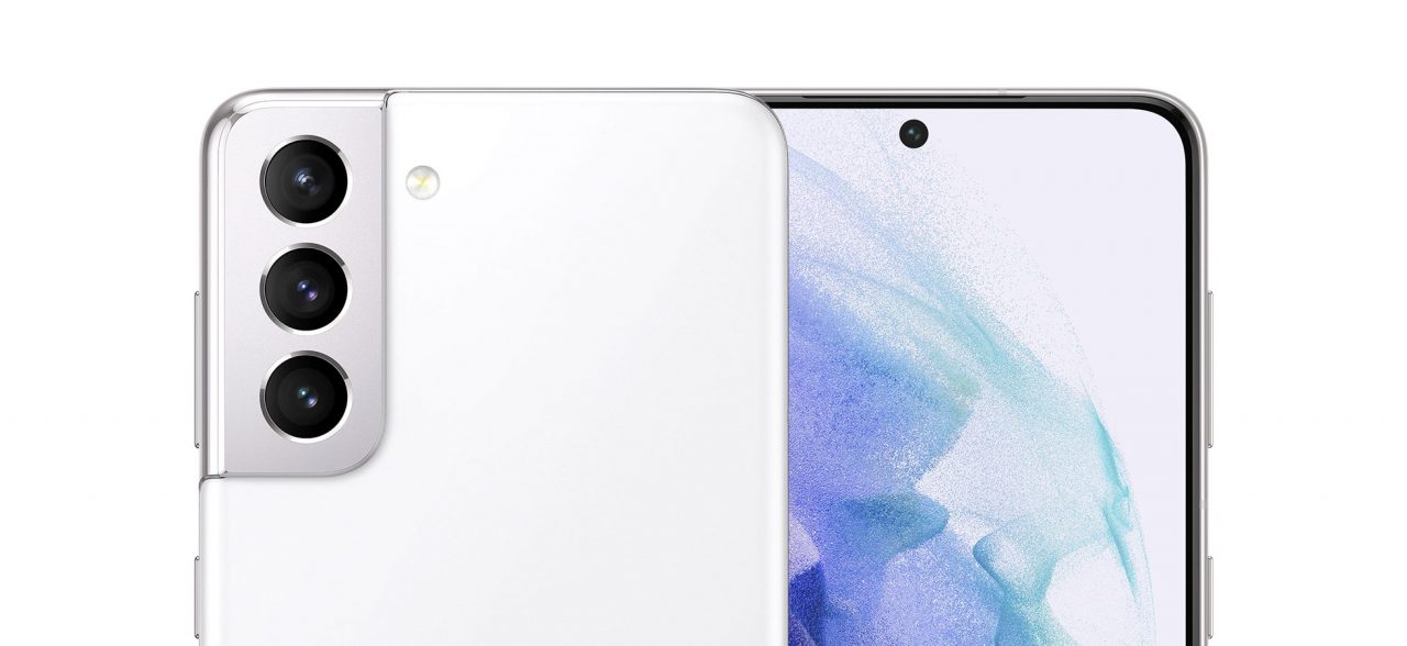 Galaxy S21 com furo na tela, como deverá ser o Galaxy S22, sem a novidade de câmera sob tela