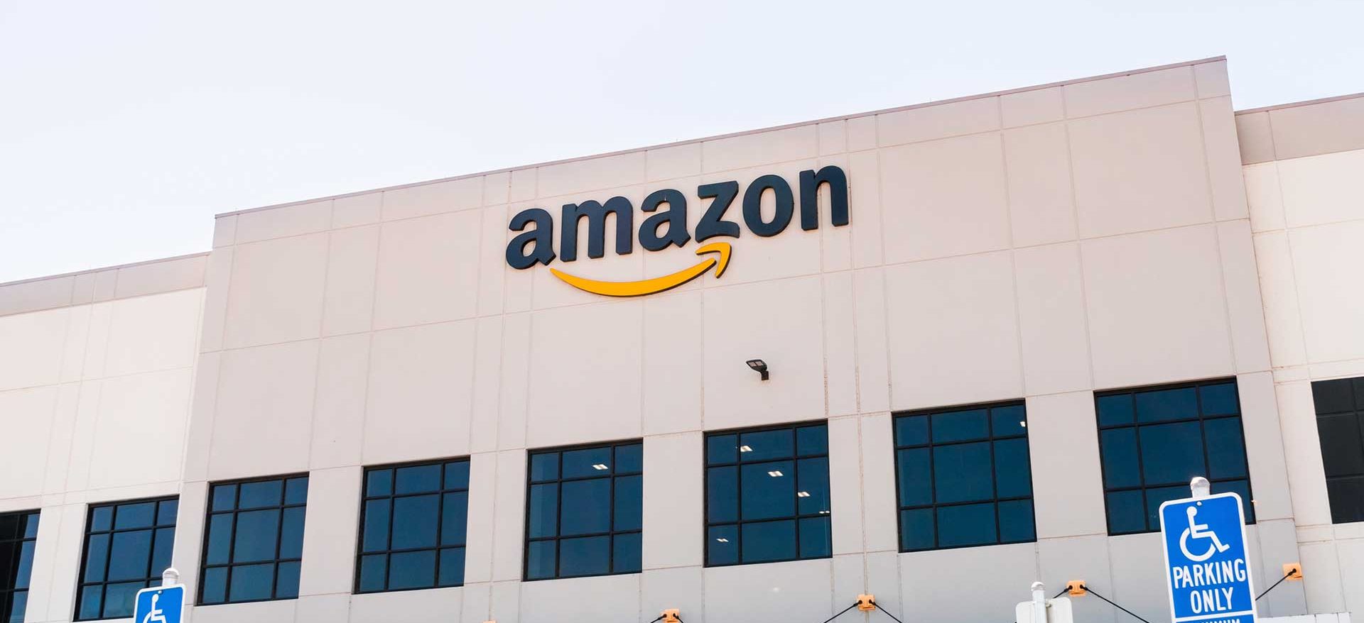 Amazon anuncia a compra do app de mensagens criptografadas Wickr. Imagem: Sundry Photography/iStock