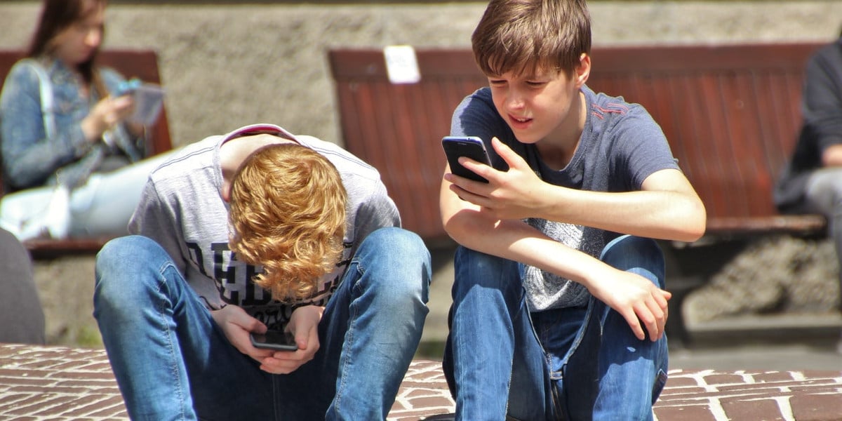 Ligação entre transtornos mentais e uso de redes sociais