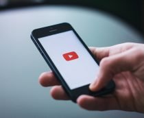 YouTube testando botão para dar loop em vídeos