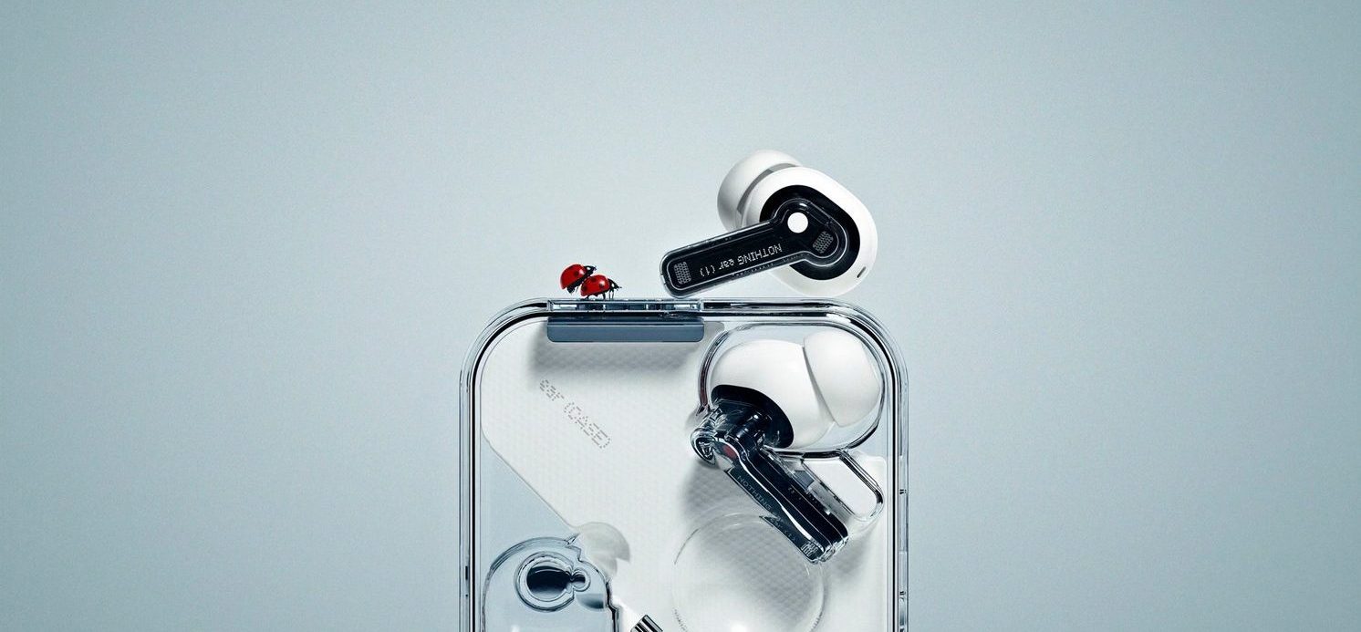 Imagem promocional do fone de ouvido Nothing Ear 1