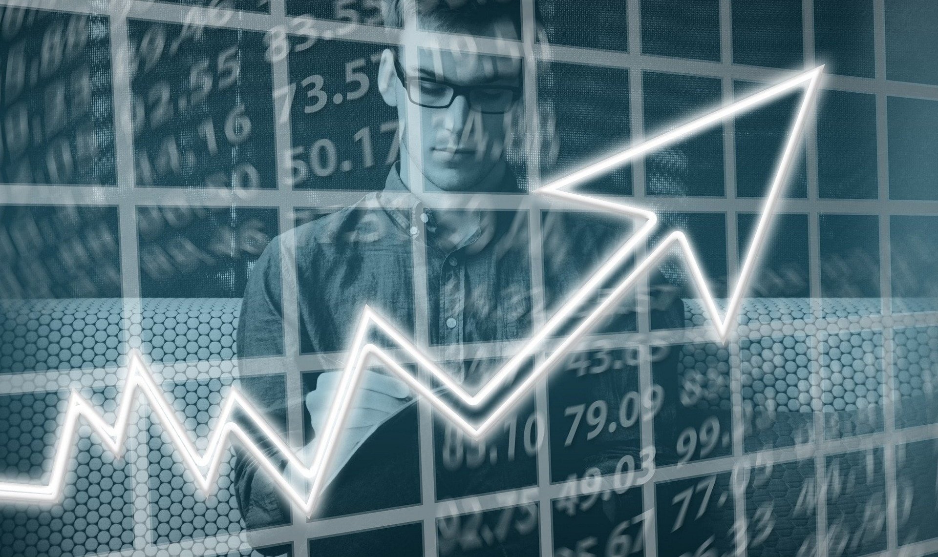 Imagem mostra gráfico com seta para cima, simbolizando que a Oppo superou a Apple e se tornou a segunda maior fabricante de celulares do mundo em maio