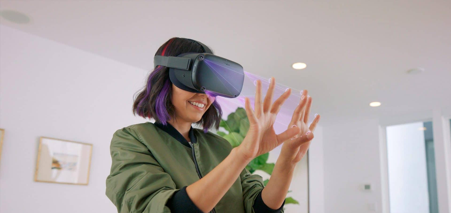 Mulher usando o Oculus Quest
