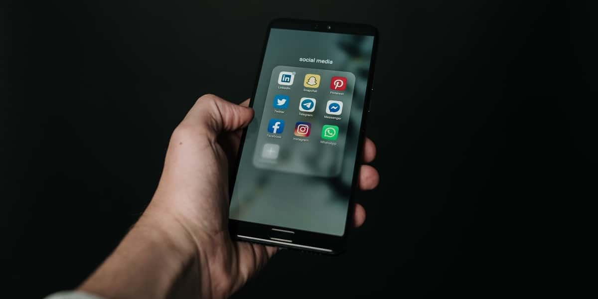 Relatório do MIT aponta problemas das redes sociais