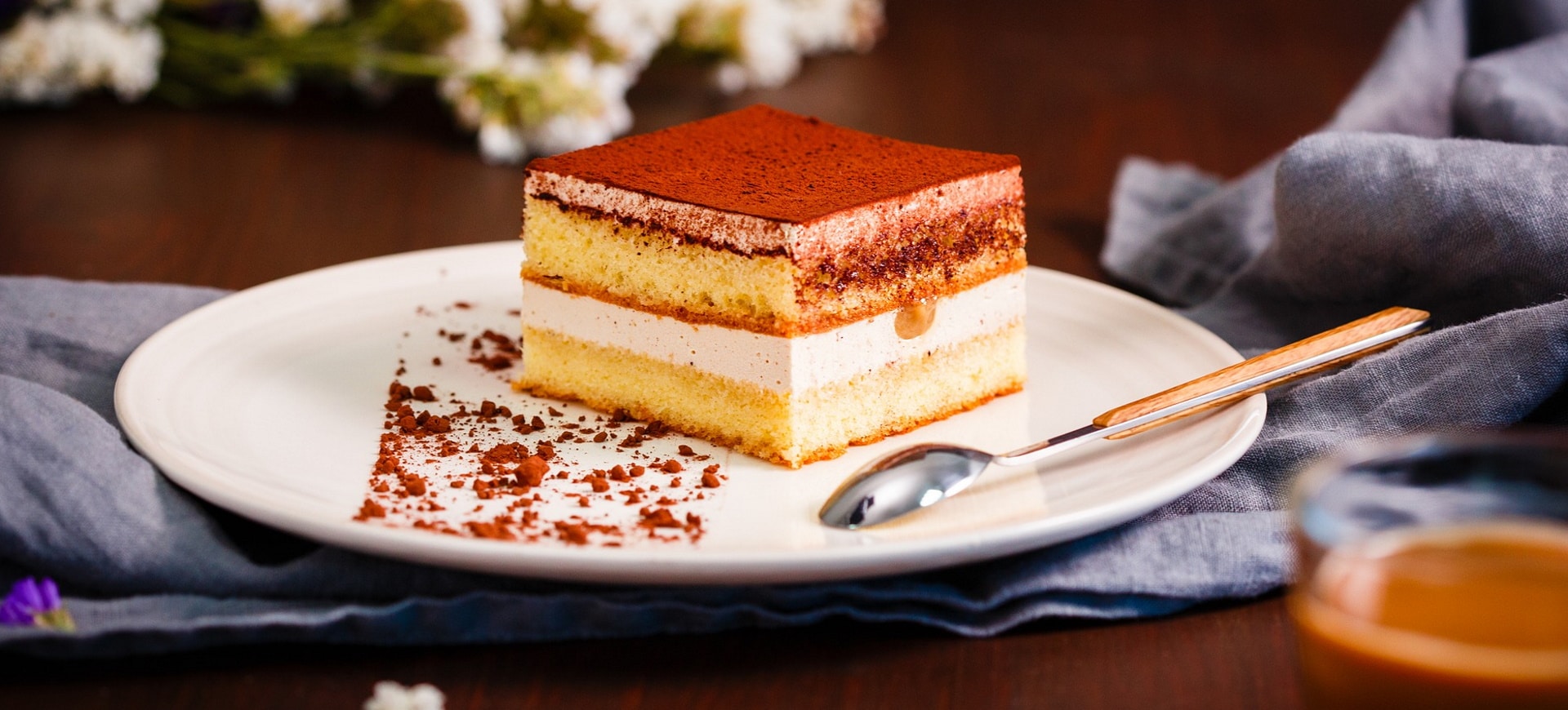 Imagem mostra o Tiramisu, doce que deve batizar o Android 13 e retomar a tradição, ao menos internamente