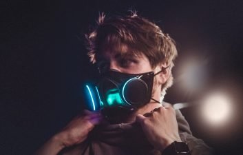 Razer Zephyr: lançada oficialmente a máscara smart com luzes LED
